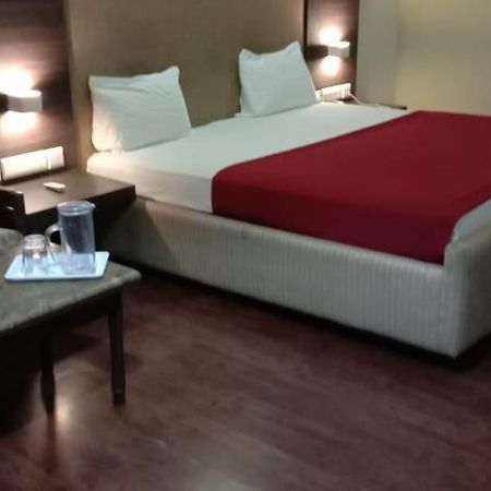 Hotel Jaya International Haïdarabad Extérieur photo