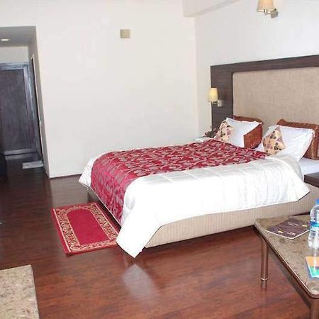 Hotel Jaya International Haïdarabad Extérieur photo